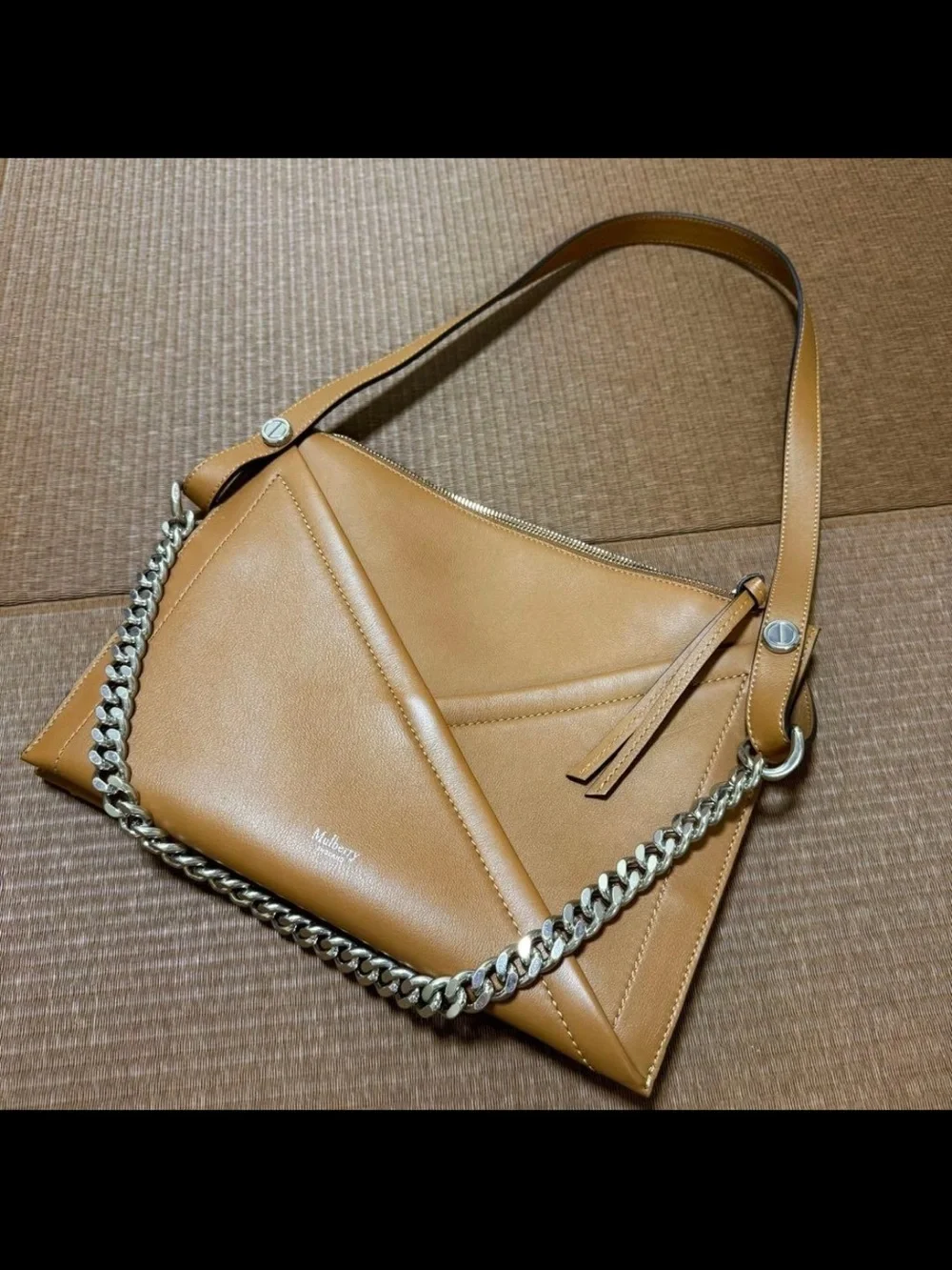 Mulberry Tan Leather Shoulder Bag with Silver Chain